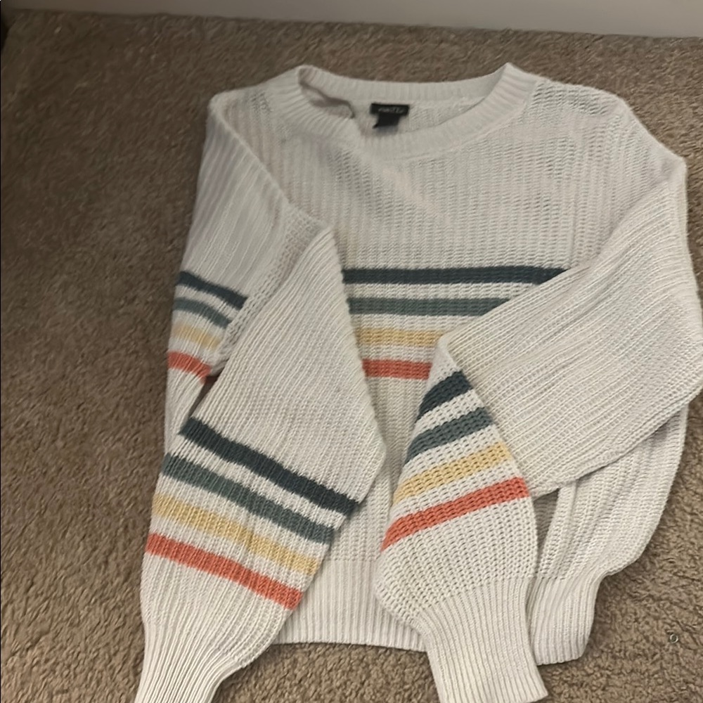 Forever 21 White and Red Crew Neck Sweater